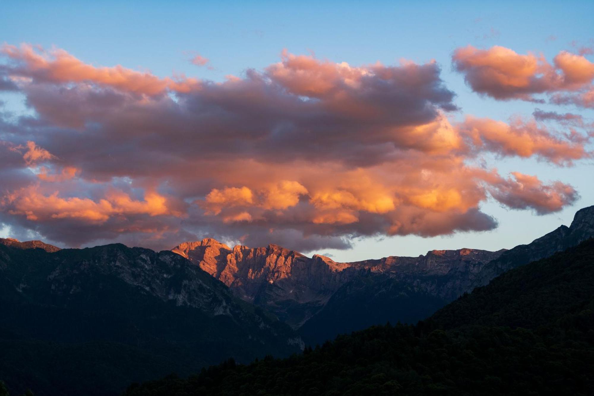 Iduevagamondi - Ospitalita Rurale Famigliare Di Montagna Bed & Breakfast Chiusa di Pesio Eksteriør bilde